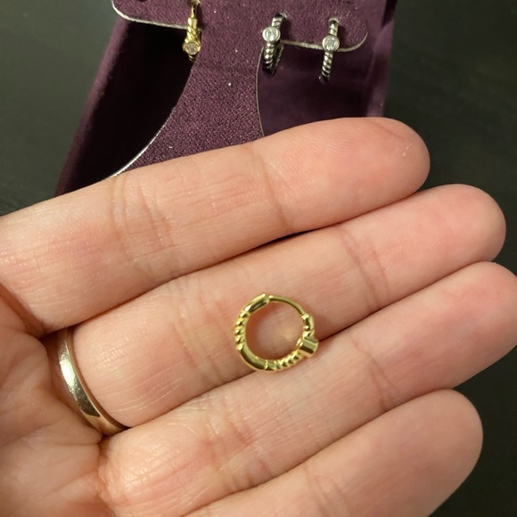 Sterling silver , cubic zirconia earring ✨ - Picture 3 of 3